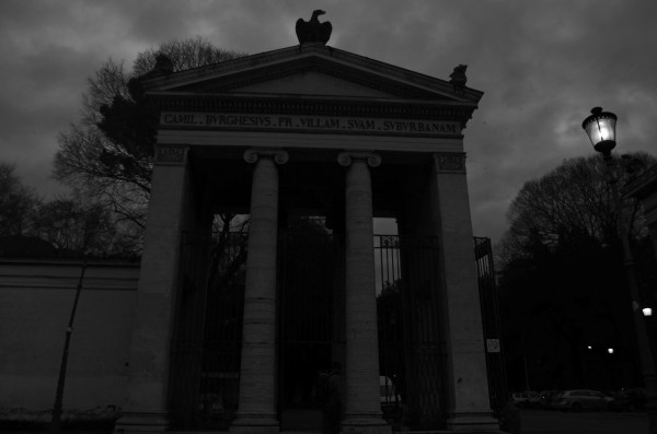Esta foto le quedo genial a Flor, muy creepy - Piazza di Popolo