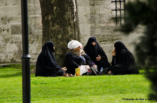 Foto paparazzi – picnic de mujeres musulmanas