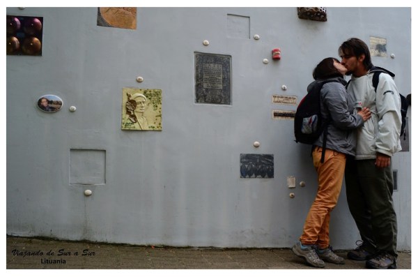 Nosotros en el callejón de los artistas...